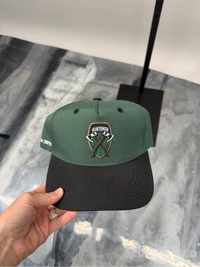 Optic gaming hat